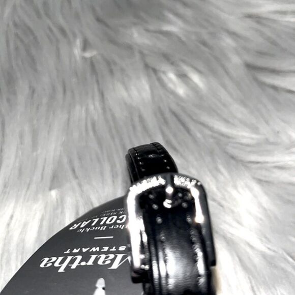 Martha Stewart Leather Dog Collar - Picture 3 of 5